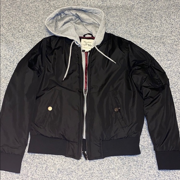 Bomber jacket. - Picture 1 of 3